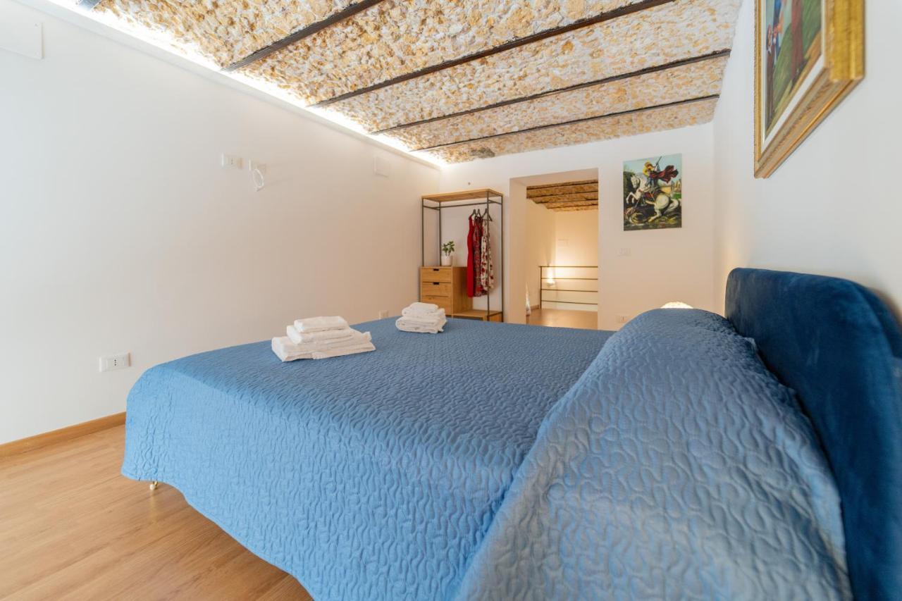 Antico Mercato Di Ortigia Lovely Apartment Syrakus Exterior foto