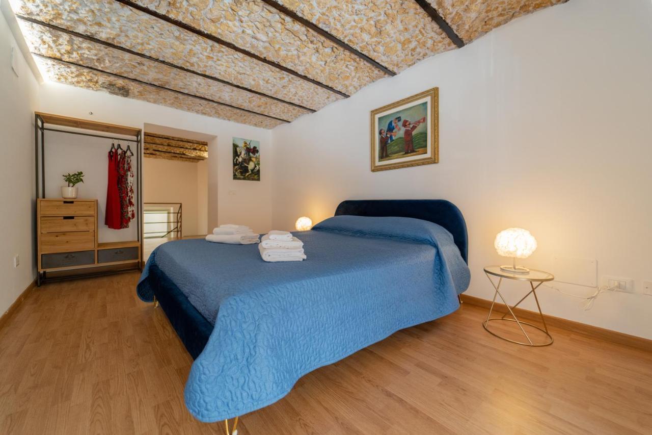 Antico Mercato Di Ortigia Lovely Apartment Syrakus Exterior foto